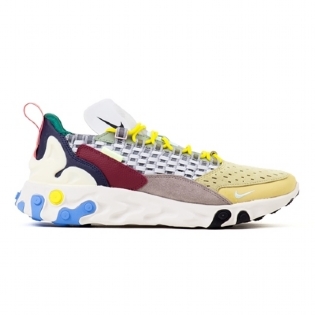 Tênis Nike React Sertu Bege