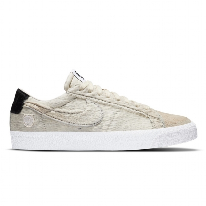 Tênis Nike Sb Blazer Low X Medicom Toy Bege