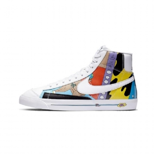 Tênis Nike Blazer 77 Qs Estampado