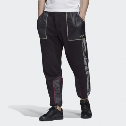 Calça Adidas Metropolitan Preto
