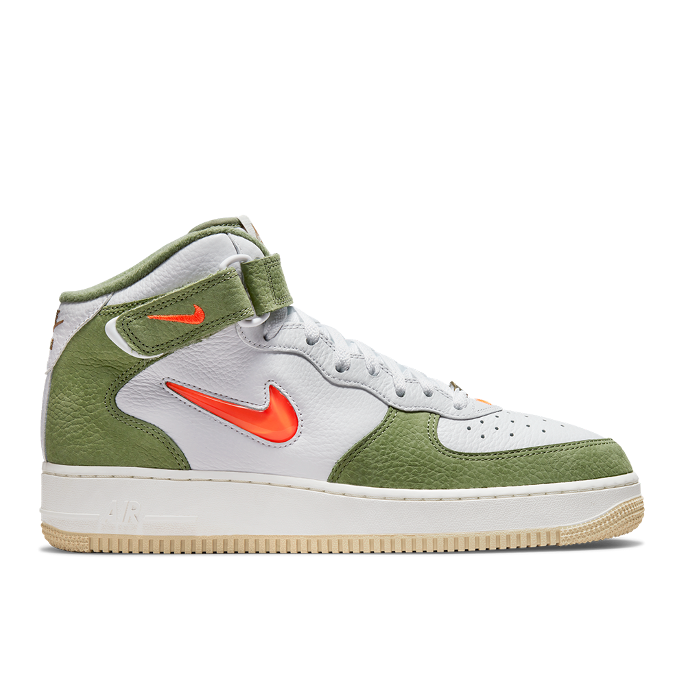 Tênis Nike Air Force 1 Mid Qs Branco