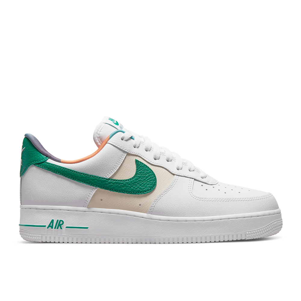Tênis Nike Air Force 1 07 Lv8 Emb Branco