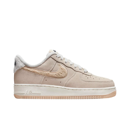 Tenis Nike Feminino Air Force 1 07 Se Bege