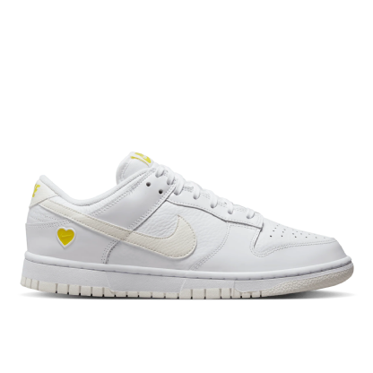 Tênis Nike Feminino Dunk Low " Valentine S Day " Branco