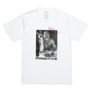 Camiseta Primitive X Tupac Smoke Branco