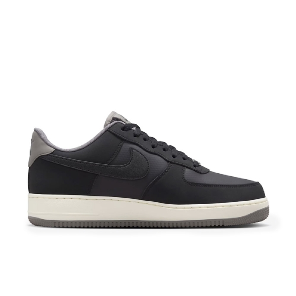 Tênis Nike Air Force 1 '07 Lv8 Preto