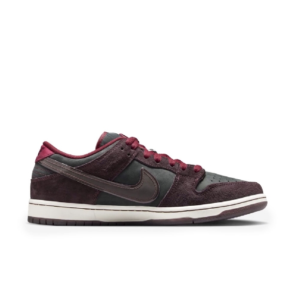 Tenis Nike Sb Dunk Low Pro X Riot Skateshop Vinho
