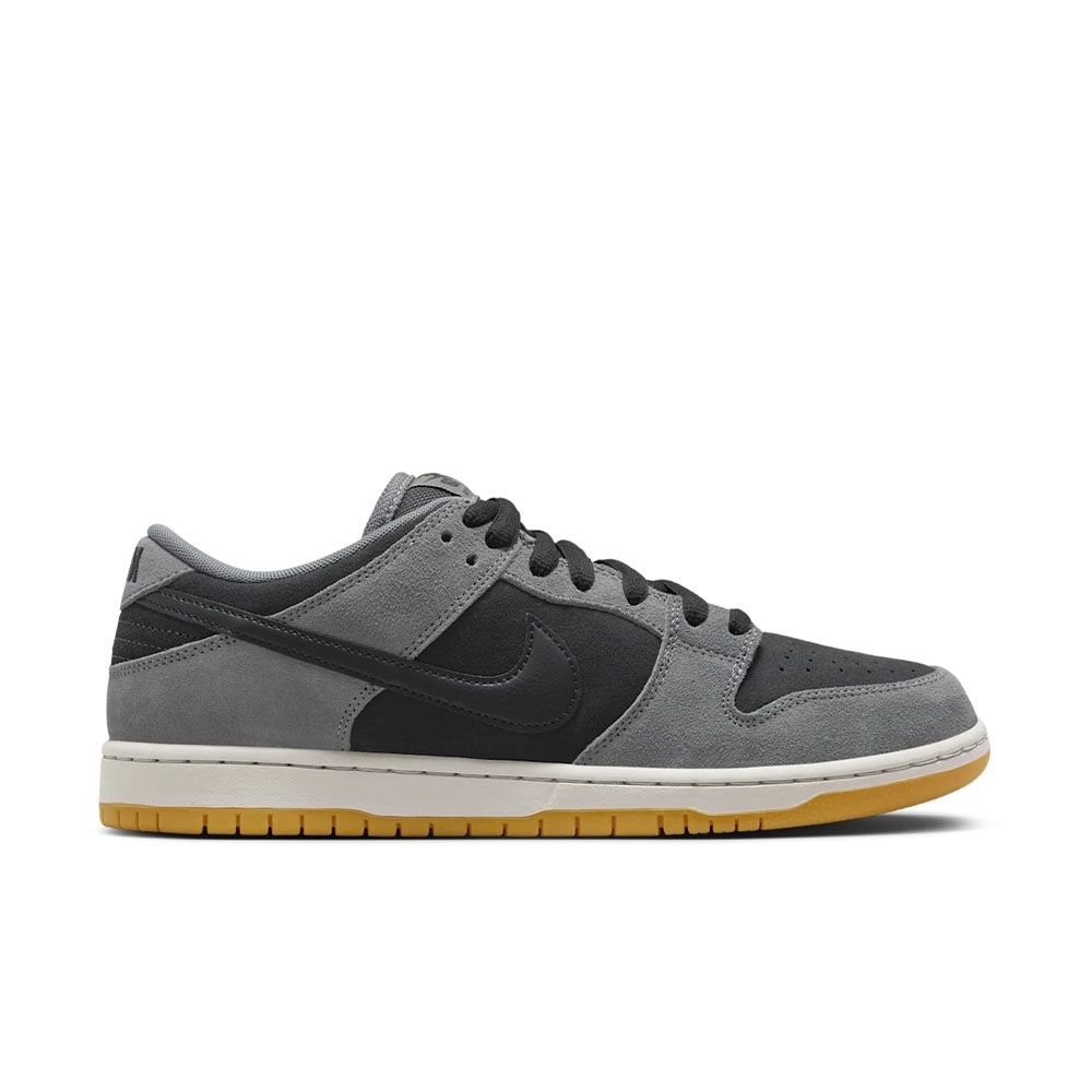 スケートボード DUNK LOW PRO DK SMOKE GREY 26.5 Tenis Nike Dunk Low Pro Smoke Grey Preto/cinza