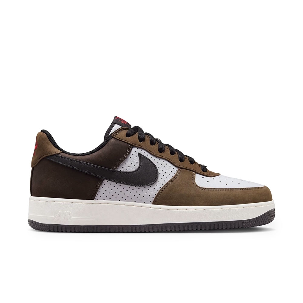 Tenis Nike Air Force 1 Low Retro Branco/marrom
