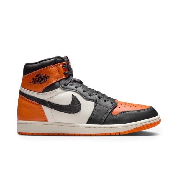 Tênis Air Jordan 1 Retro Hi Og Preto/laranja