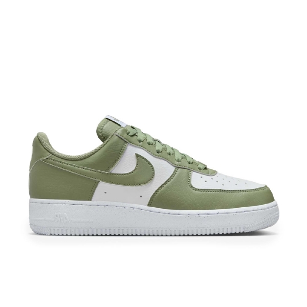 Tênis Nike Air Force 1 07 Next Nature Verde/branco