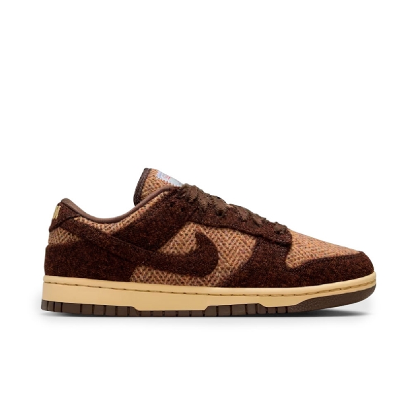 Tênis Nike Dunk Low Marrom