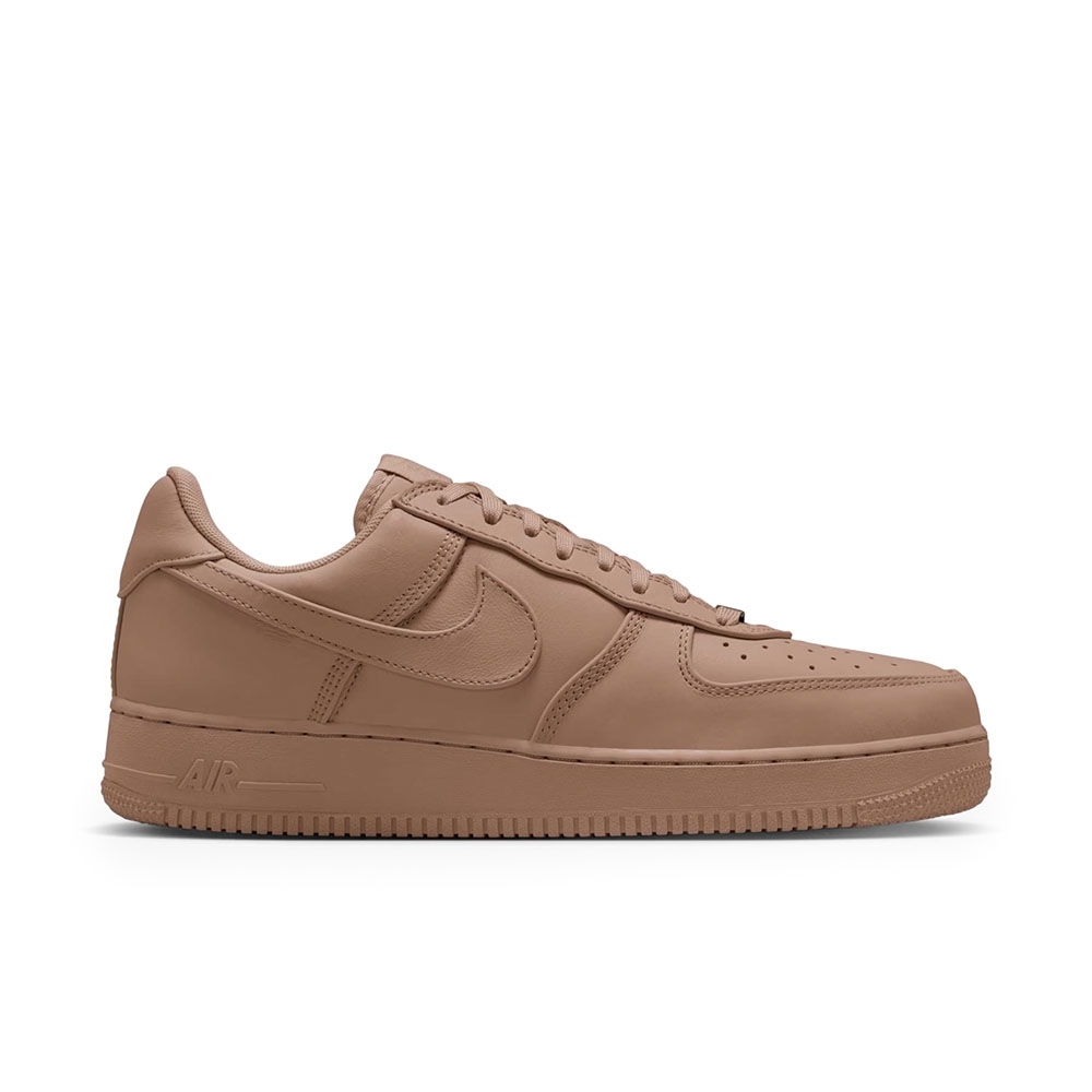 Tênis Nike Air Force 1 Marrom