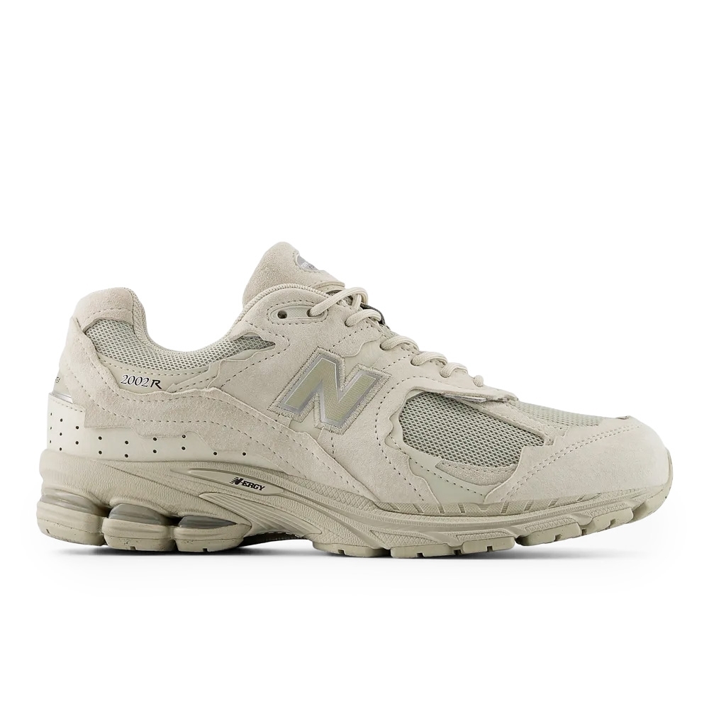Tênis New Balance 2002r Bege