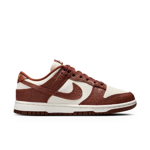 Tênis Nike Dunk Low Marrom