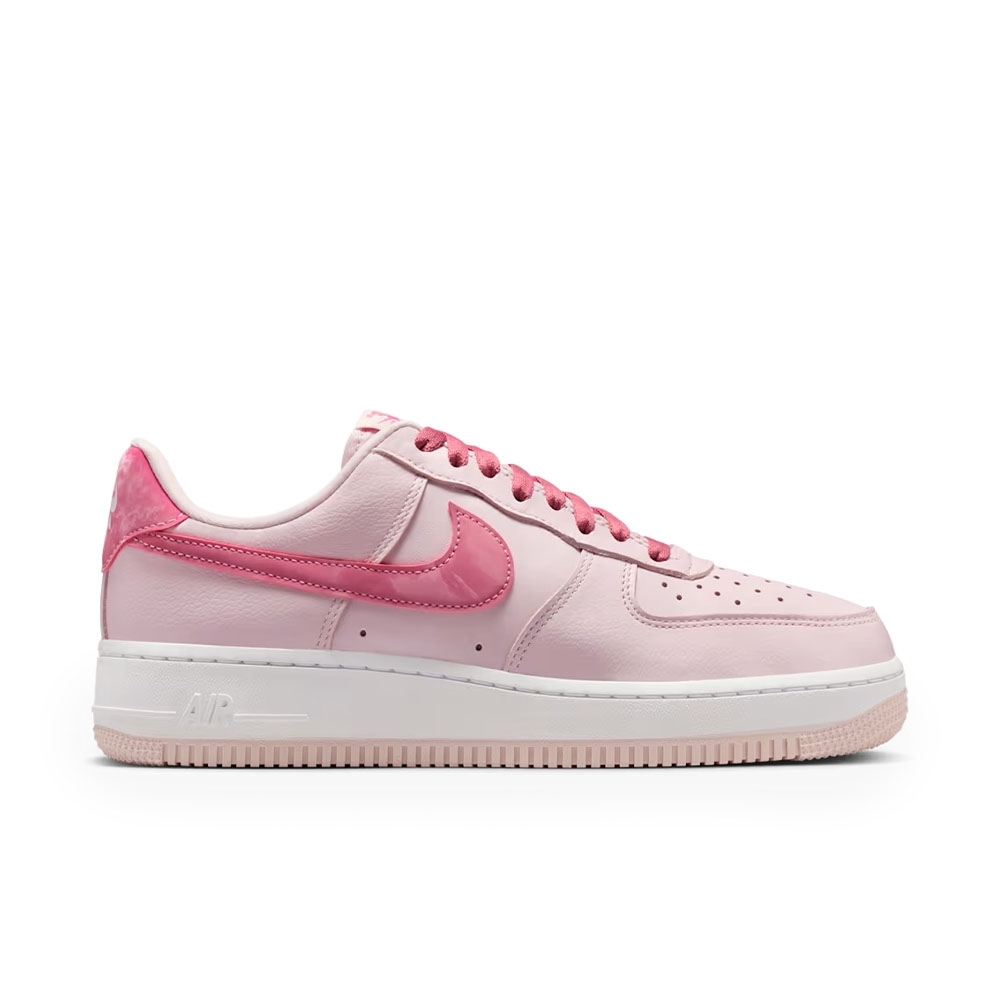 Tênis Nike Air Force 1 07 Rosa