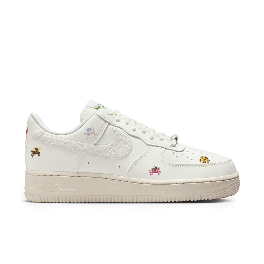 Tênis Nike Air Force 1 07 Branco