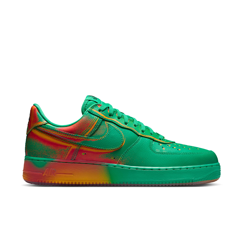 Tênis Nike Air Force 1 07 Verde/laranja