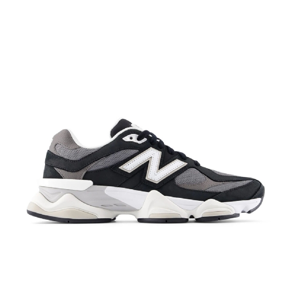 Tênis New Balance 9060 Preto/verde
