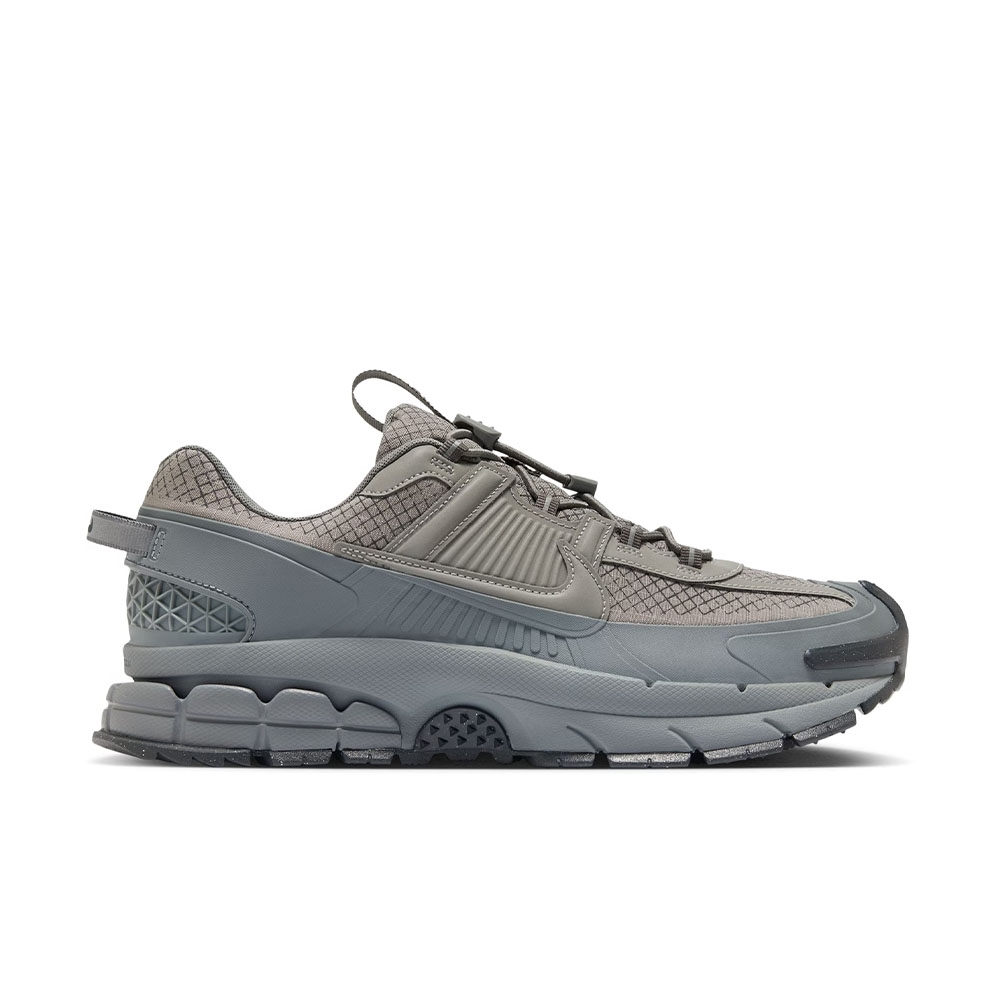 Tênis Nike Zoom Vomero 5 Cinza