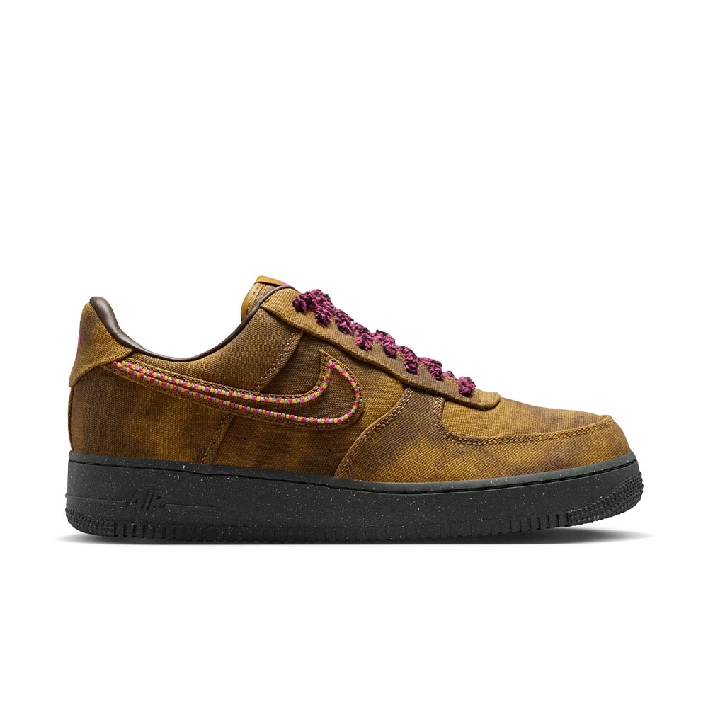 Tênis Nike Air Force 1 Marrom