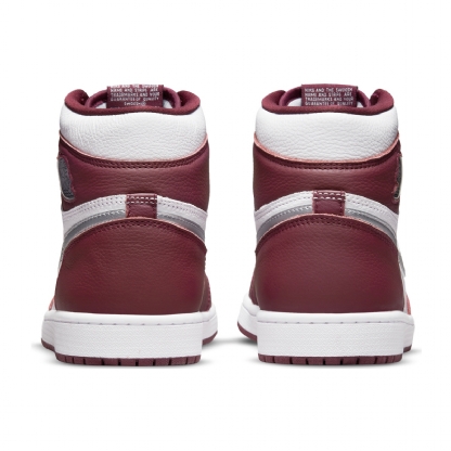 Tênis Nike Air Jordan 1 Retro High Og Branco/vinho