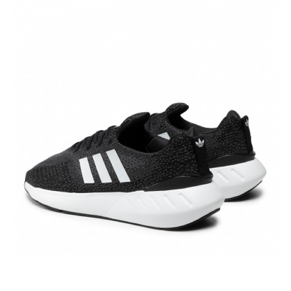 Tênis Adidas Swift Run Preto