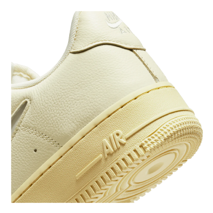 Tenis Nike Feminino Air Force 1 07 Lx "coconut Milk Lemon Wash" Bege
