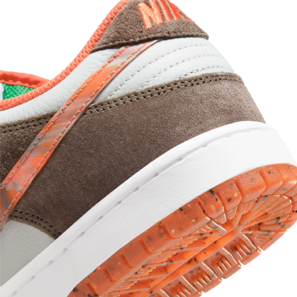 Tenis Nike Dunk Low Pro Qs "crushed D.c." Cinza/laranja