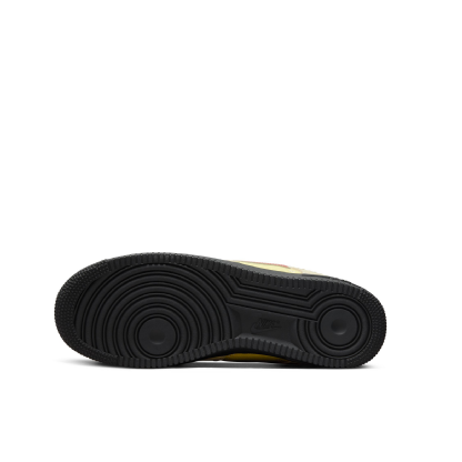 Tênis Nike Air Force 1 “somos Familia” Bege