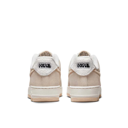 Tenis Nike Feminino Air Force 1 07 Se Bege