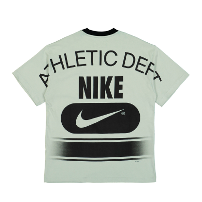 Camiseta Nike " Massive Dept " Verde
