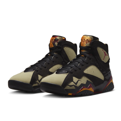 Tênis Nike Air Jordan 7 Retro Preto/bege