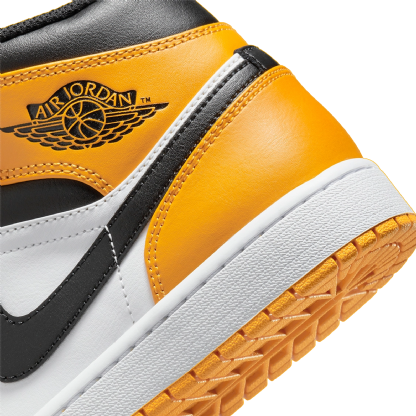 Tênis Nike Air Jordan 1 Mid “ Taxi " Amarelo
