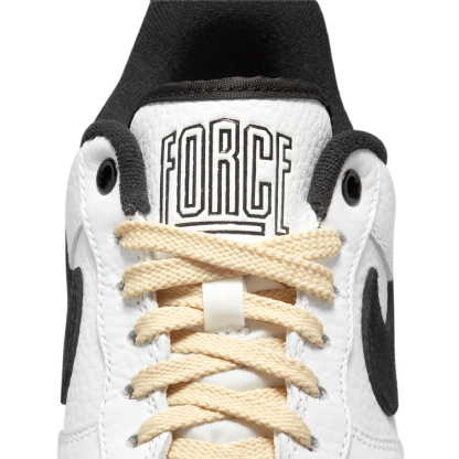 Tênis Nike Feminino Air Force 1 " Command Force " Branco