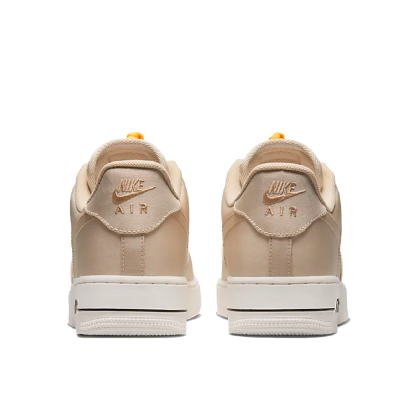Tênis Nike Air Force 1 07 " Moving Company " Bege