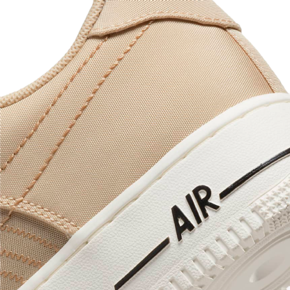 Tênis Nike Air Force 1 07 " Moving Company " Bege