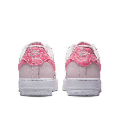 Tênis Nike Feminino Air Force 1 07 " Pink Paisley " Rosa
