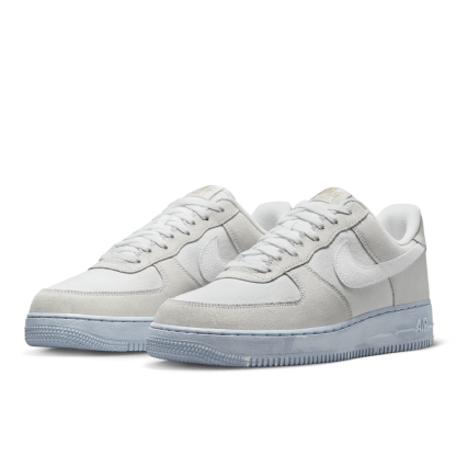 Tênis Nike Air Force 1 07 Emb Bege