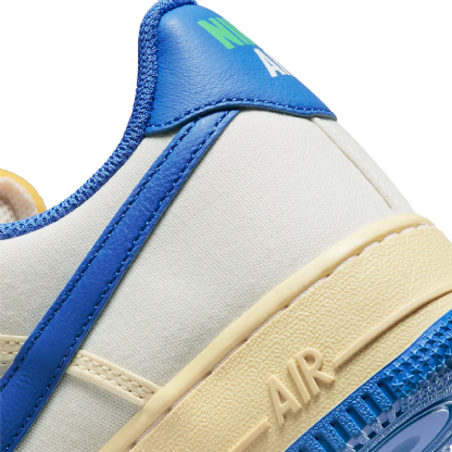 Tênis Nike Feminino Air Force 1 07 " Inside Out " Branco/azul