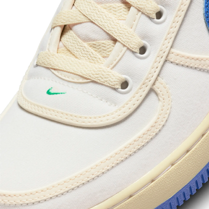 Tênis Nike Feminino Air Force 1 07 " Inside Out " Branco/azul