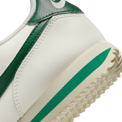 Tênis Nike Feminino Cortez " Gorge Green And Malachite " Branco/verde