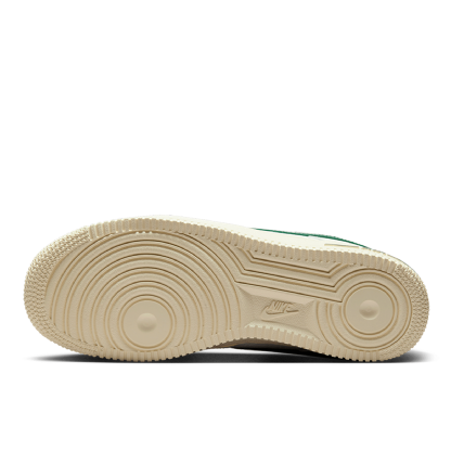 Tênis Nike Feminino Air Force 1 " Summit White And Gorge Green " Branco/verde