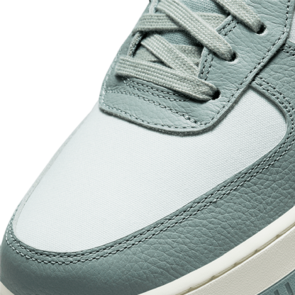 Tênis Nike Air Force 1 07 Low "mica Green" Cinza