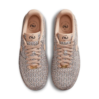 Tênis Nike Air Force 1 Lx "united In Victory" Bege