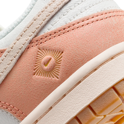 Tênis Nike Feminino Dunk Low Se " Austrália " Bege