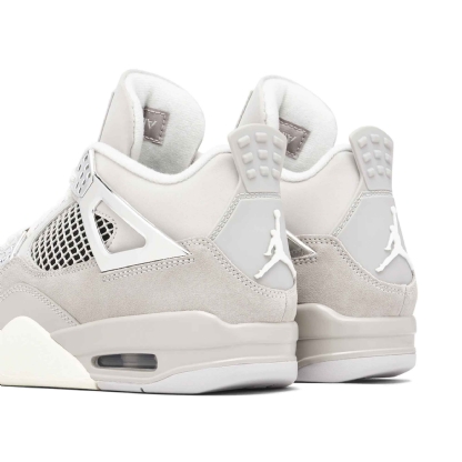Tênis Feminino Nike Air Jordan 4 Retro "frozen Moments" Cinza
