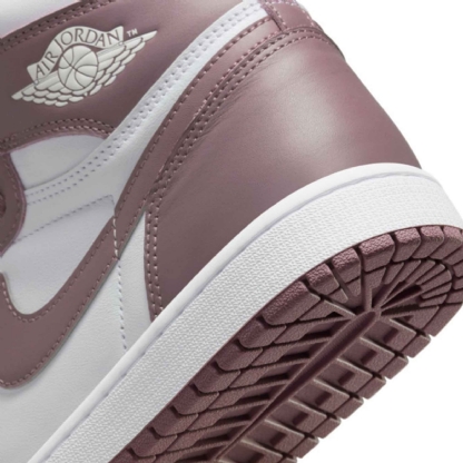 Tênis Nike Air Jordan 1 High Og "mauvee" Branco/vinho
