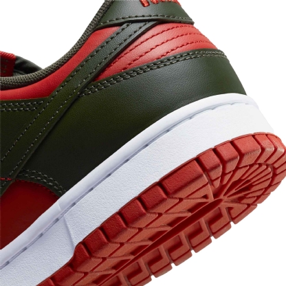 Tênis Nike Dunk Low Retro "bttys - Mystic Red" Vermelho