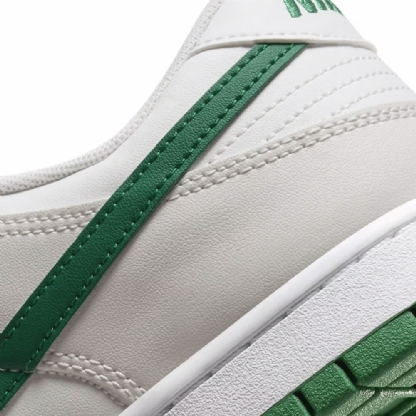 Tênis Nike Dunk Low " Malachite " Branco/verde